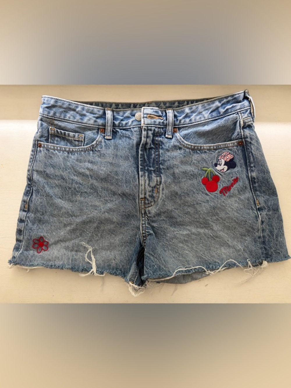 Old Navy Minnie denim shorts size 8